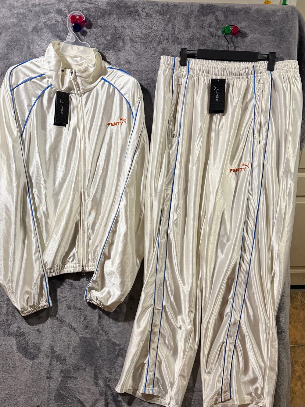 PUMA x FENTY Rihanna T7 Satin Tracksuit Set Jacket Pants Oversized Size XL⁠ NEW